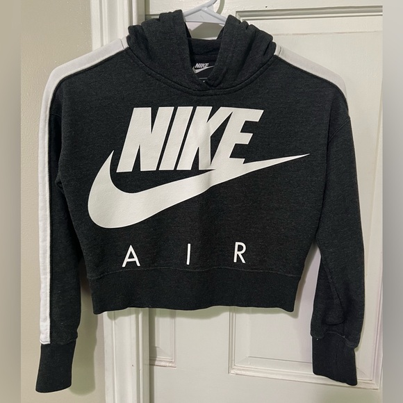 Nike Other - NIKE CROPPED SWEATSHIRT W/ HOODIE GIRLS SIZE MEDIUM PRE LOVED